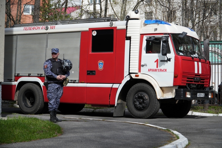 В Архангельске прошло совместное пожарно-тактическое учение Росгвардии и МЧС России