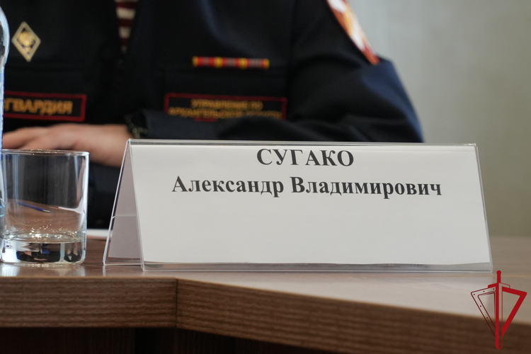Офицер Росгвардии принял участие в пресс-конференции, посвящённой безопасности детей в Архангельской области