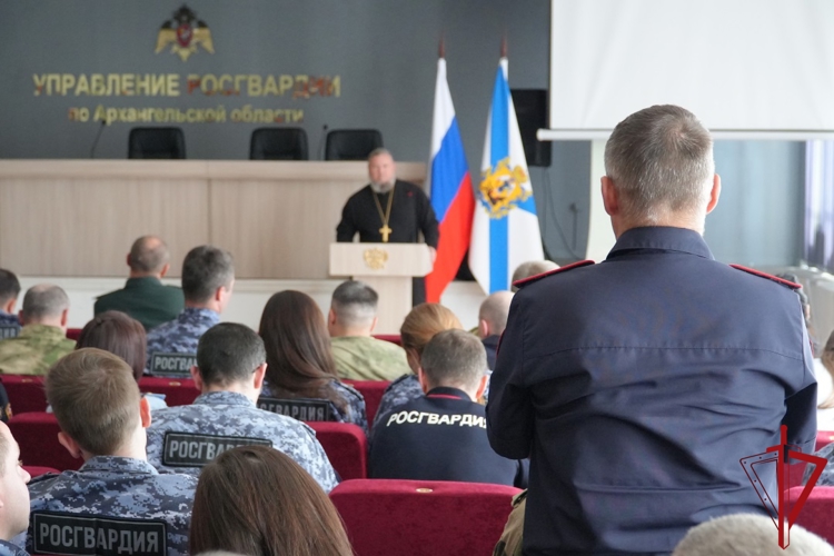 Росгвардейцы Архангельской области отметили День Крещения Руси