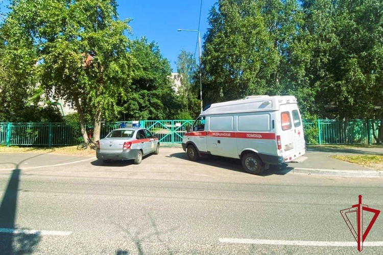 В Архангельске наряд Росгвардии оказал первую помощь 9-летнему мальчику