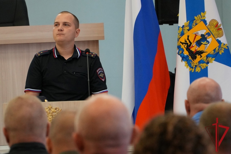 В Архангельской области в подразделениях Росгвардии прошли собрания с участием представителей ГАИ