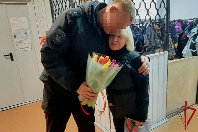 Архангельские омоновцы навестили вдов и матерей погибших товарищей