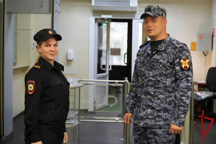 Сотрудники Росгвардии обеспечили безопасность проведения единого дня голосования на территории Архангельской области