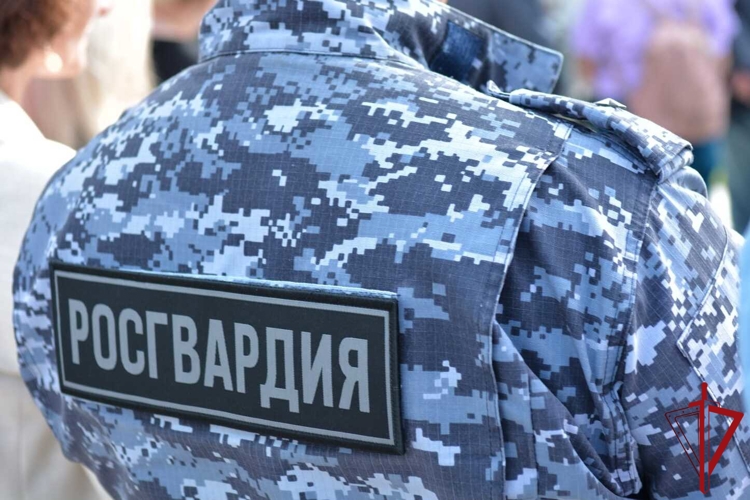 Патруль Росгвардии отговорил от совершения необдуманных действий пенсионерку из Архангельска