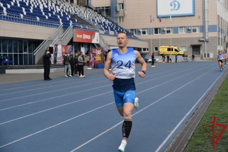 Военнослужащий Росгвардии Поморья одержал победу на всероссийском чемпионате по летнему офицерскому троеборью