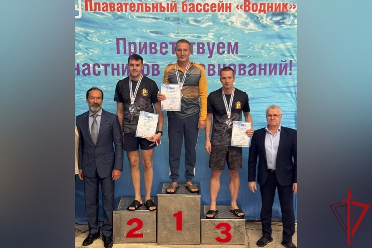 Спортсмены Росгвардии стали призёрами чемпионата по плаванию, проходившего в Архангельске
