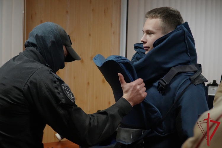 Архангельский ОМОН «Скорпион» Росгвардии провёл день открытых дверей