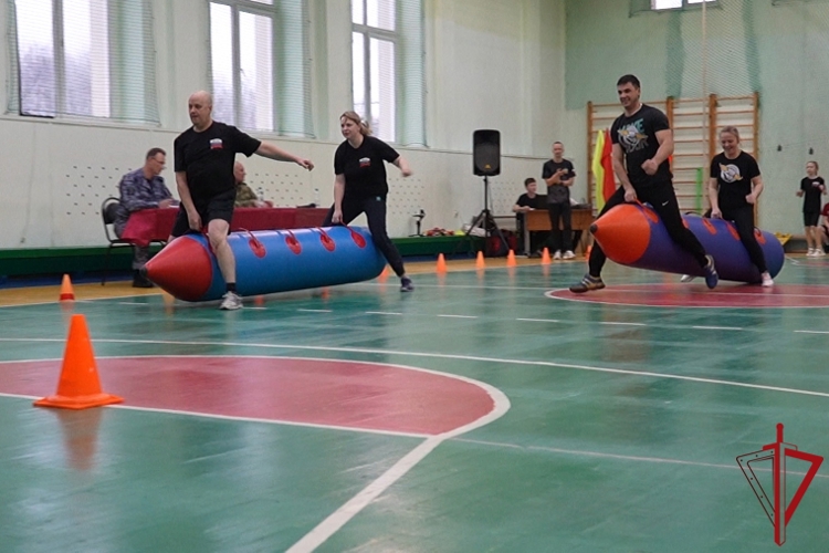 В Архангельске состоялась семейная игра «Мама, папа, я – росгвардейская семья»