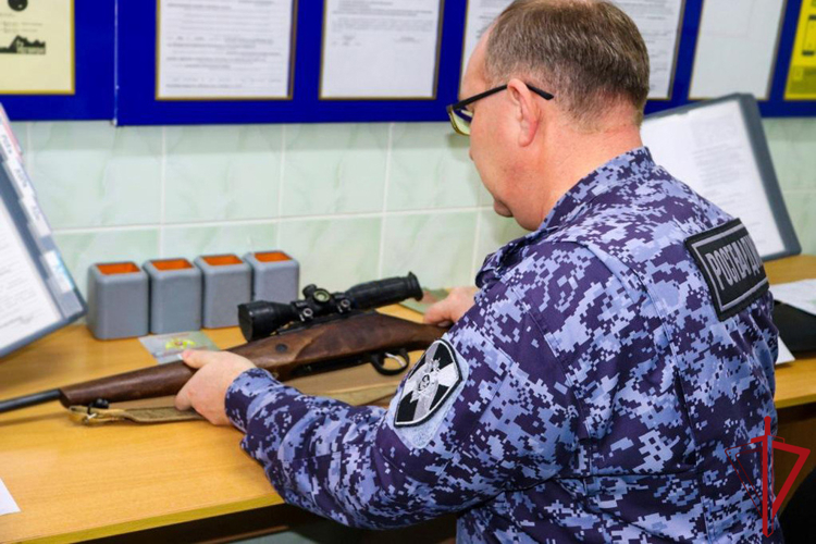 О результатах лицензионно-разрешительных подразделений Росгвардии в Архангельской области за неделю