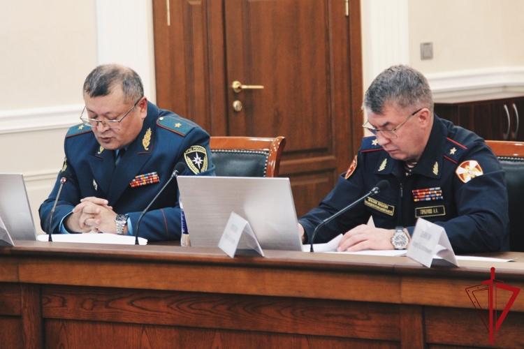 Генерал-майор полиции Андрей Горбунов принял участие в обсуждении вопросов предупреждения и ликвидации ЧС