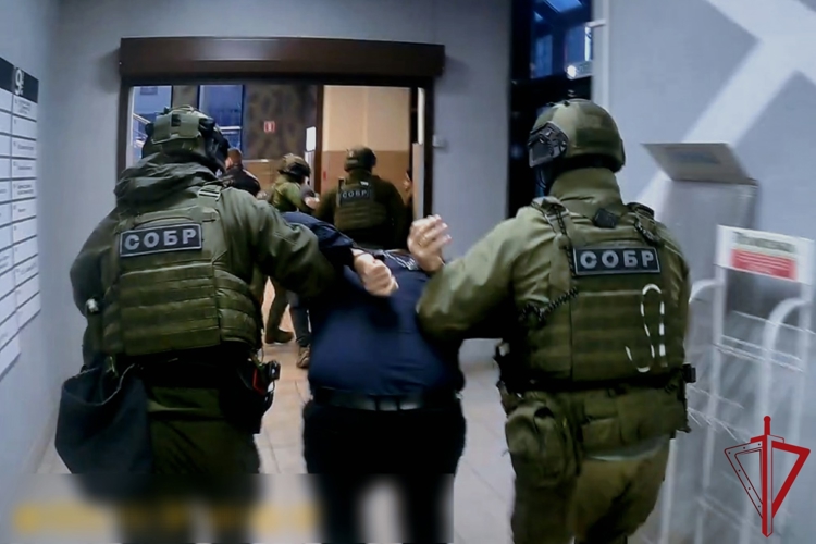 В Архангельске при участии СОБР Росгвардии задержаны двое подозреваемых в хищении боеприпасов