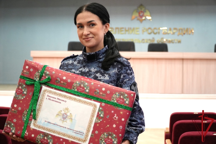 Начальник Управления Росгвардии по Архангельской области исполнил мечту ребёнка из Мелитополя