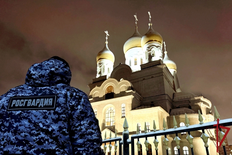 Росгвардейцы приняли участие в обеспечении безопасного празднования в Архангельской области Рождества Христова