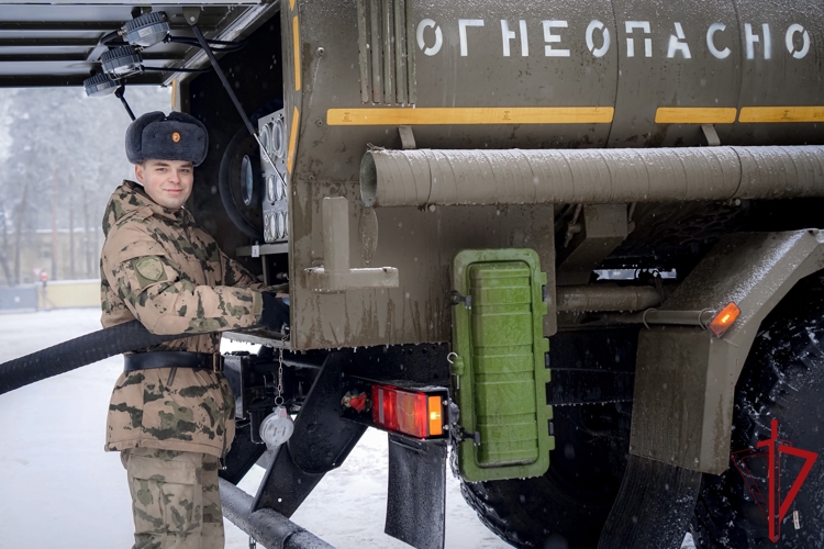 25 января военнослужащие службы горючего и смазочных материалов Росгвардии отмечают 31-ю годовщину формирования