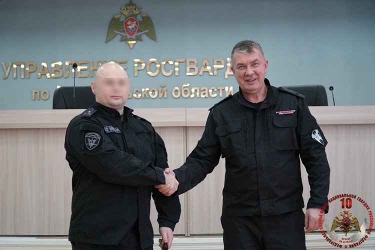 В Архангельске офицерам Росгвардии вручены государственные награды и погоны в связи с присвоением новых званий