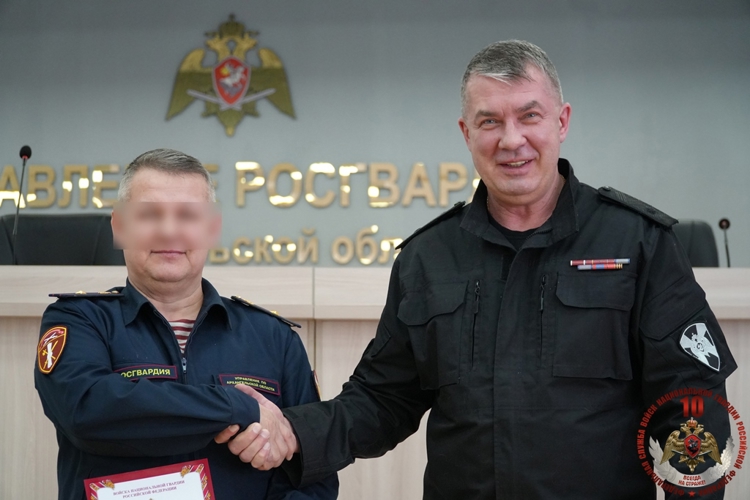 В Архангельске офицерам Росгвардии вручены государственные награды и погоны в связи с присвоением новых званий
