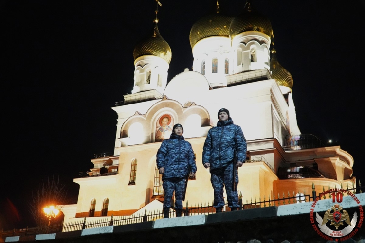 Росгвардейцы Поморья приняли участие в охране общественного порядка на празднике Пасхи