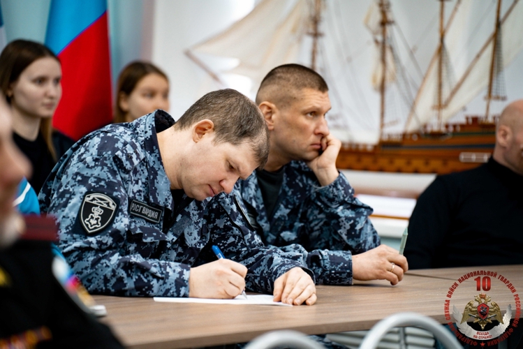 Инструкторы Росгвардии приняли участие в учебном сборе в Архангельске