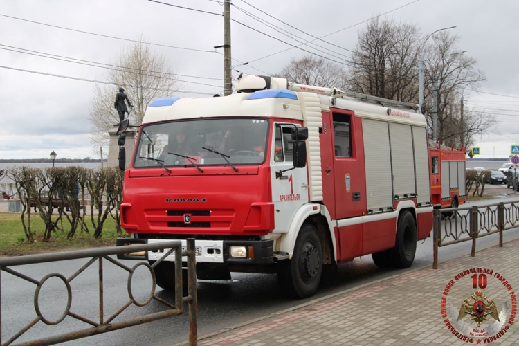 В Архангельске на объекте Росгвардии прошли межведомственные пожарно-тактические учения