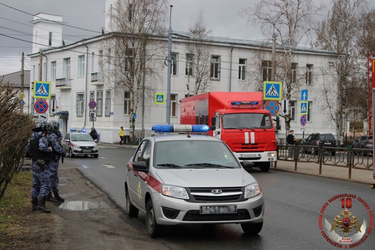 В Архангельске на объекте Росгвардии прошли межведомственные пожарно-тактические учения