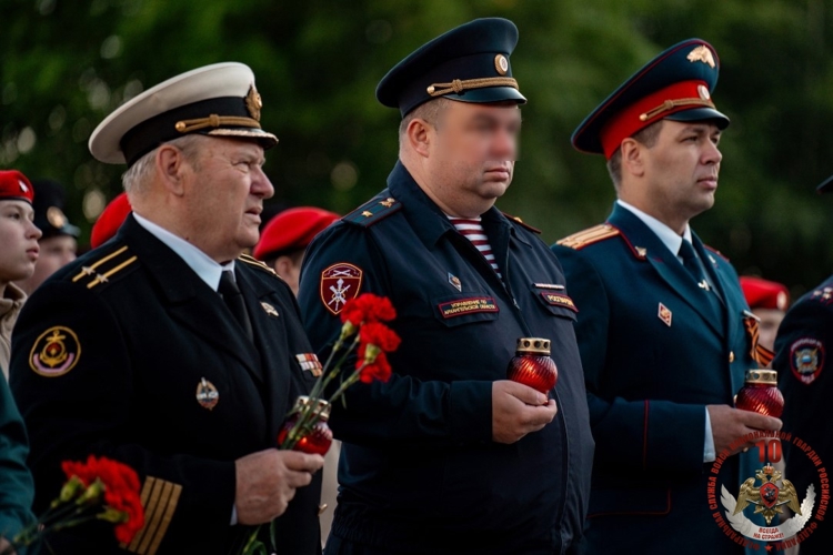 Представители Росгвардии присоединились к мероприятиям Дня памяти и скорби в Архангельске