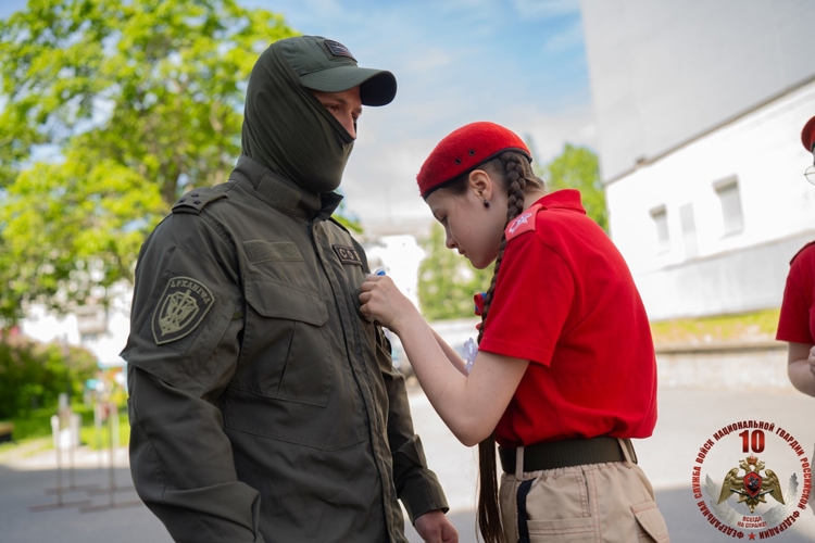 В Архангельске представители Росгвардии приняли участие в мероприятиях, посвящённых Дню России