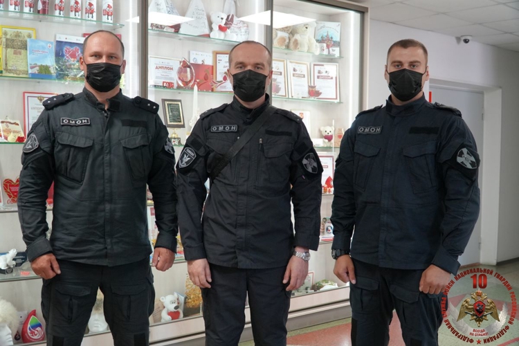 В Архангельске сотрудники и военнослужащие Росгвардии приняли участие во всероссийской донорской акции