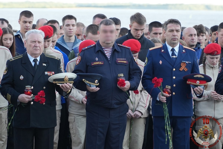 Представители Росгвардии присоединились к мероприятиям Дня памяти и скорби в Архангельске