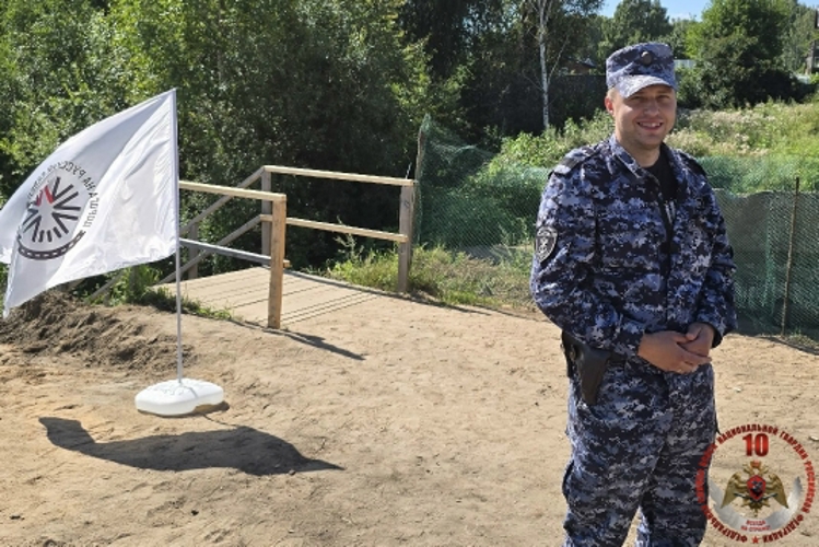 В Вельске сотрудники Росгвардии приняли участие в обеспечении безопасности фестиваля «Дорога на Русский Север»