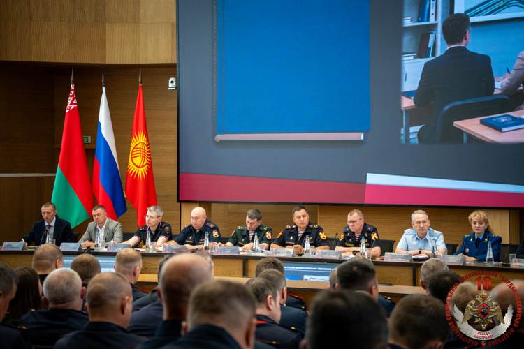Руководитель управления вневедомственной охраны Росгвардии по Архангельской области принял участие во Всероссийском совещании-семинаре в Нижнем Новгороде