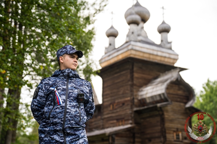 Патриотическую акцию провели сотрудники вневедомственной охраны Росгвардии по городу Архангельску