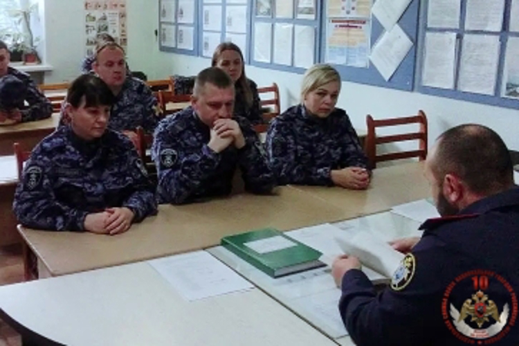 В Новодвинске следователь СК России принял участие в «Дне правовых знаний» во вневедомственной охране Росгвардии