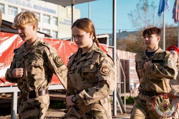 В Архангельске прошла масштабная военно-спортивная игра «В зоне особого внимания», посвящённая 10-летию Росгвардии